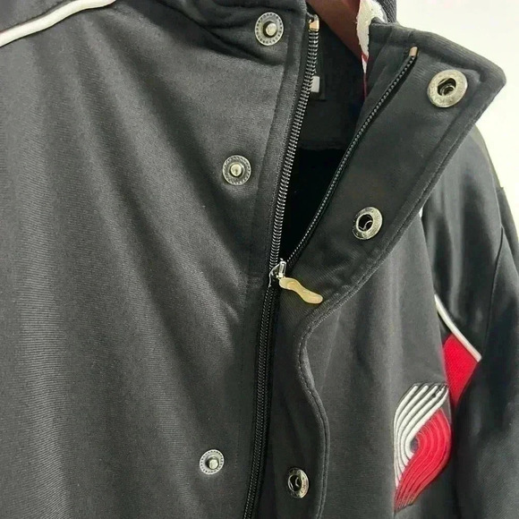 NBA Portland Trail Blazers Men’s Full Zip & Snap Team Apparel Jacket - Picture 5 of 15
